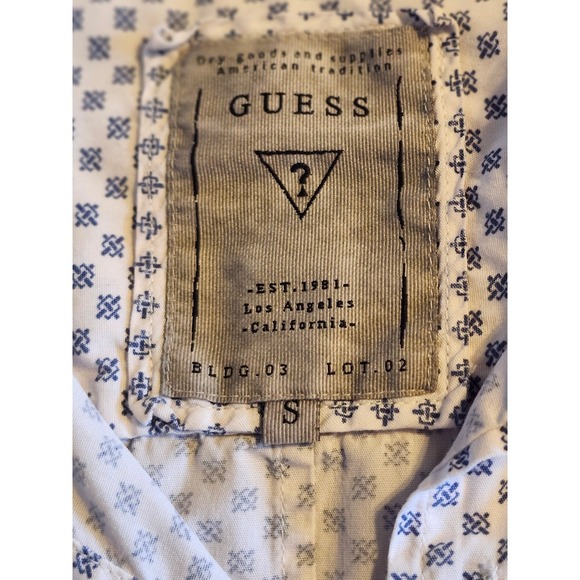 Guess Men's Short Sleeve Button-Up Shirt - Size Small - Picture 5 of 5